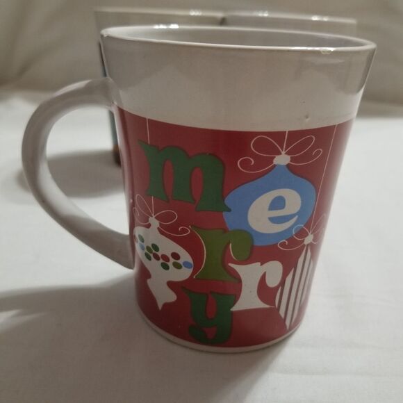 Royal Norfolk Christmas Mug Trio - Picture 6 of 10